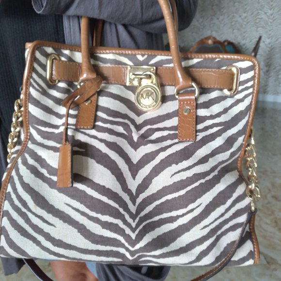 Michael Kors Handbags - UNIQUE MICHAEL KORS ANIMAL PRINT LEATHER LARGE HAMILTON